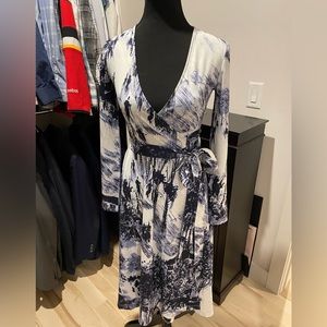 Babaton Wrap Dress Sz XS